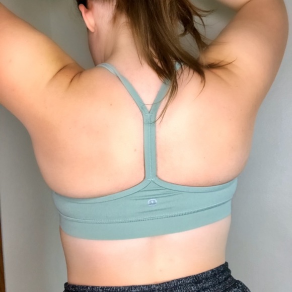 Lululemon Light Green Sports Bra Size 4 - Picture 3 of 4